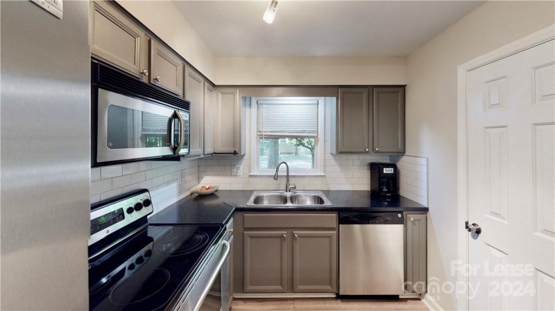 Property image 4 at 3437 Colony Crossing Drive, Charlotte, NC 28226