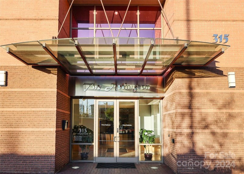 Property image 2 at 315 Arlington Avenue, Charlotte, NC 28203