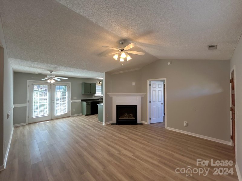 Property image 2 at 812 White Oak Lane, Matthews, NC 28104