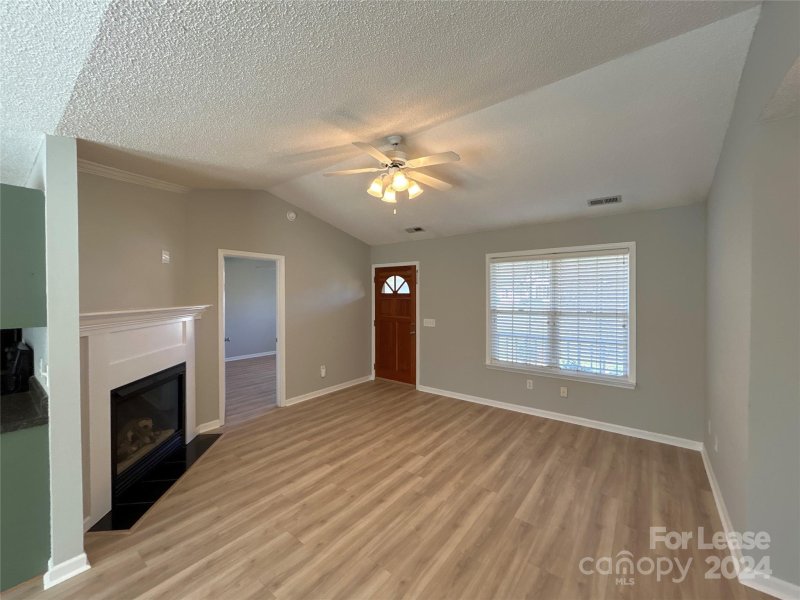 Property image 3 at 812 White Oak Lane, Matthews, NC 28104