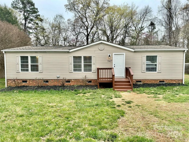 Property image 2 at 942 Stones Throw Drive, Concord, NC 28025