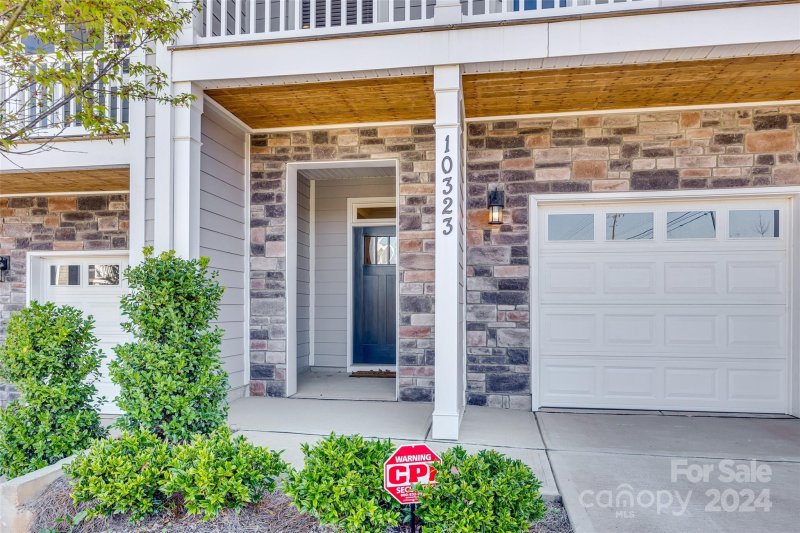 Property image 2 at 10323 Glenmere Creek Circle, Charlotte, NC 28262