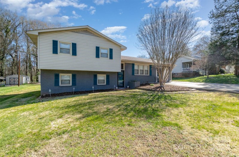 Property image 3 at 114 Forest Drive, Belmont, NC 28012