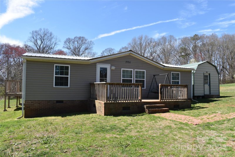 Property image 2 at 1994 Kollege Lane, Crouse, NC 28033