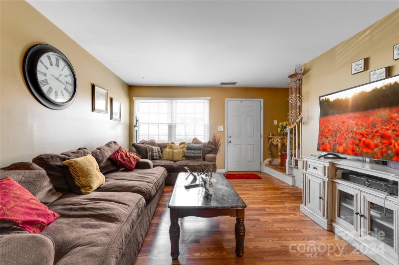 Property image 4 at 1236 Archdale Drive, Charlotte, NC 28217