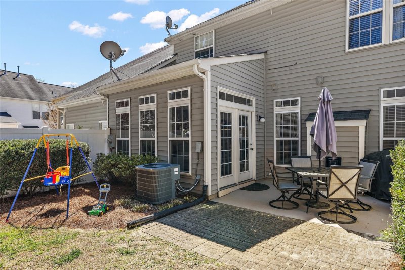 Property image 2 at 130 Cypress Landing, Mooresville, NC 28117