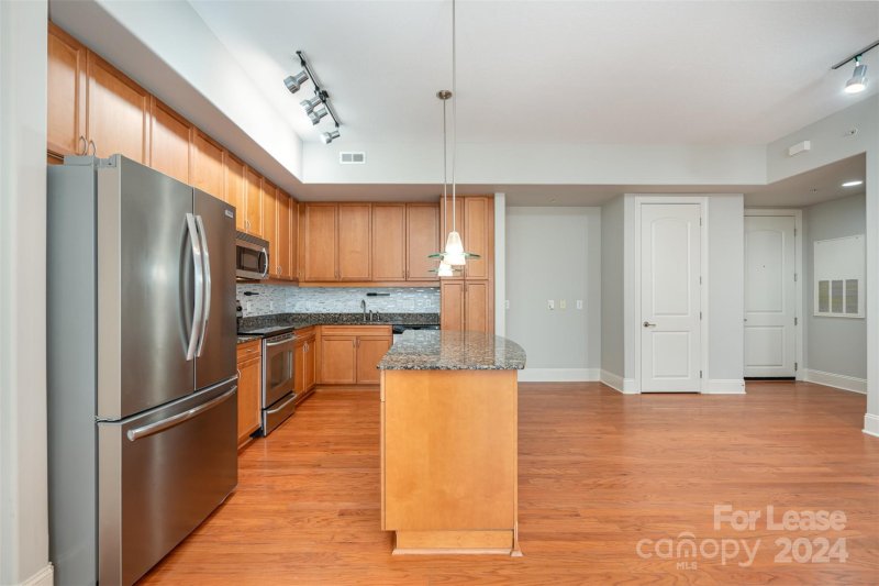 Property image 3 at 4620 Piedmont Row Drive, Charlotte, NC 28210