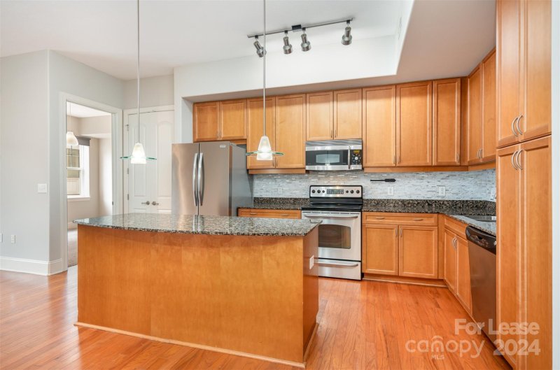 Property image 4 at 4620 Piedmont Row Drive, Charlotte, NC 28210