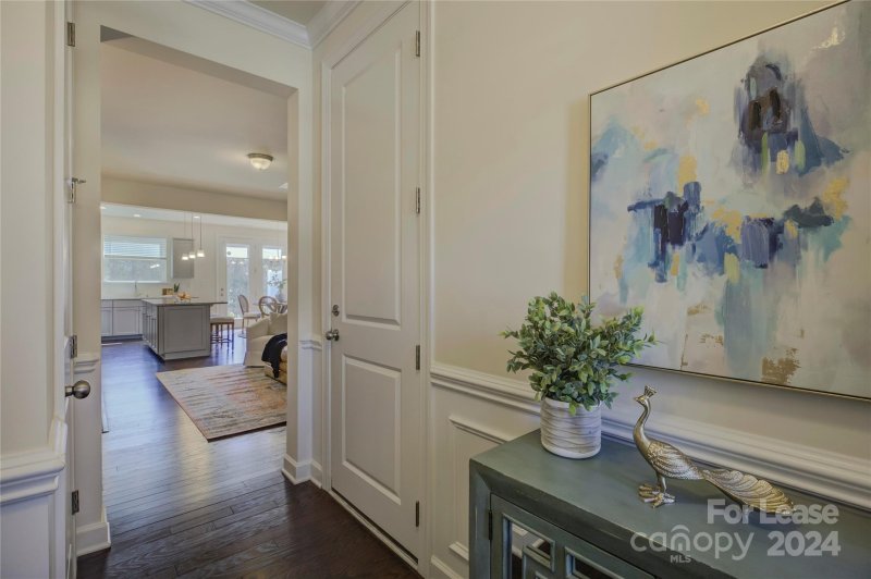 Property image 4 at 9253 Glenburn Lane, Charlotte, NC 28278