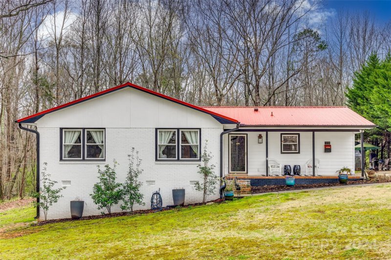 212 Fox Run Drive
