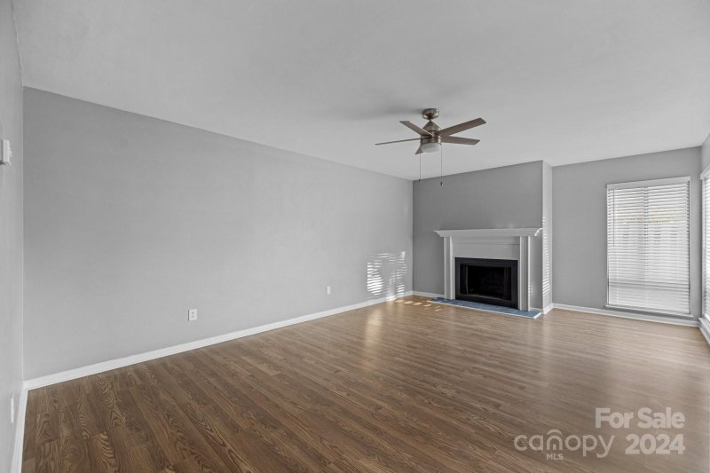 Property image 2 at 7818 Hummingbird Lane, Charlotte, NC 28212