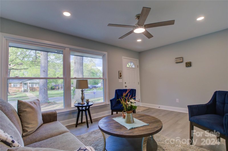 Property image 5 at 1101 Georgetown Drive, Charlotte, NC 28213