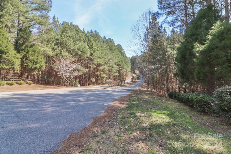 Property image 5 at 104 Jenwood Court, Statesville, NC 28677