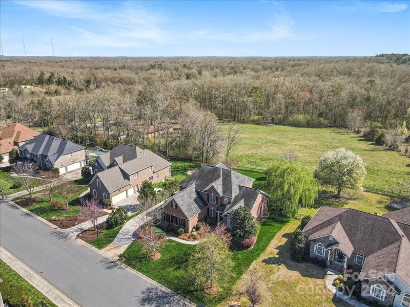 Property image 5 at 5903 Four Wood Drive, Matthews, NC 28104