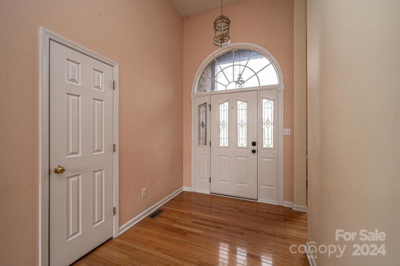 Property image 4 at 4155 Tuscany Court, Hickory, NC 28602