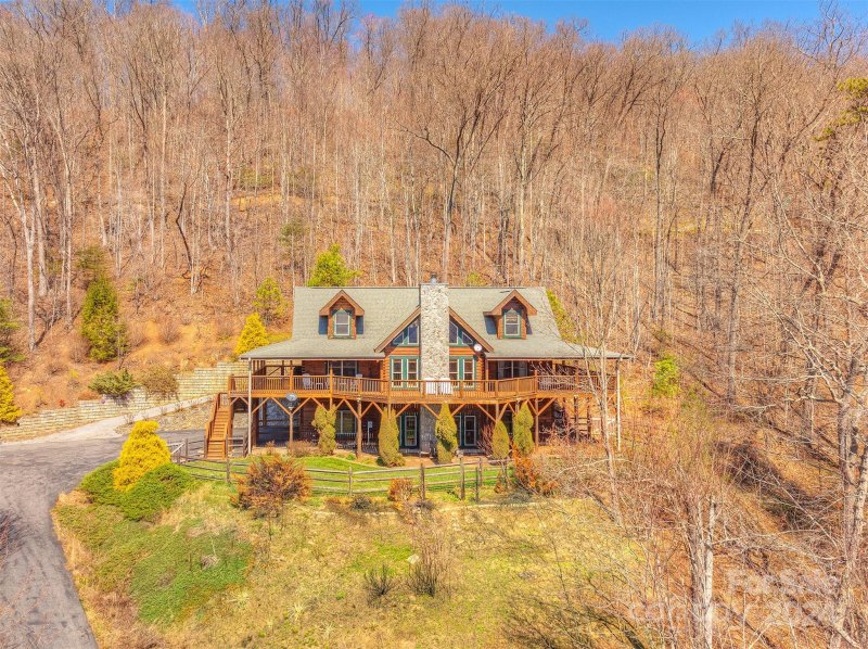 Property image 2 at 100 Floppy Ear Trail, Waynesville, NC 28785