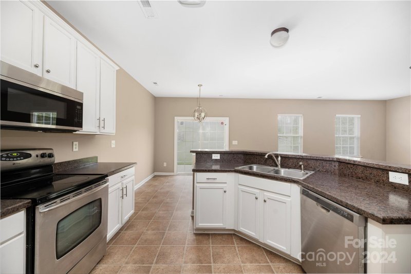 Property image 4 at 2229 Turtle Point Road, Charlotte, NC 28262