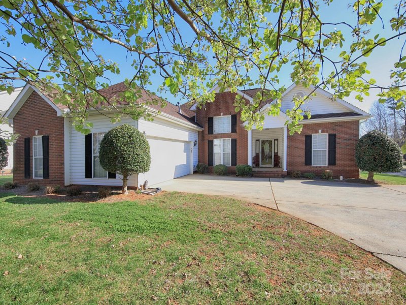 Property image 2 at 14851 Rexford Chase Court, Matthews, NC 28104