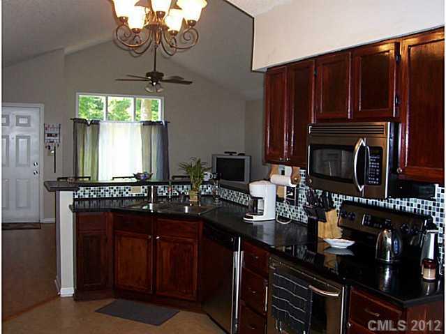 Property image 5 at 127 Squire Court, Statesville, NC 28625
