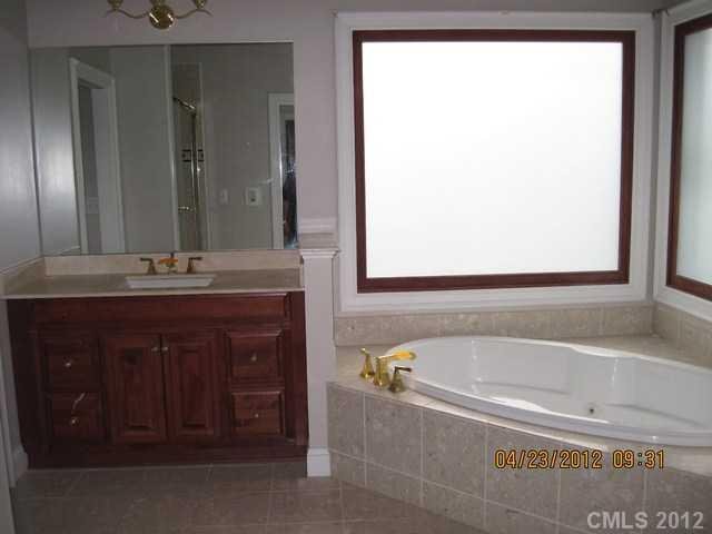 Property image 5 at 104 Turnerlair Court, Mooresville, NC 28117