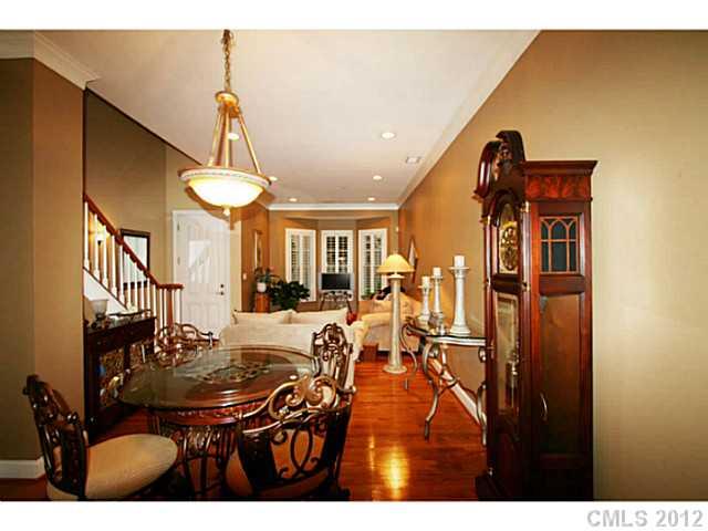 Property image 2 at 125 Wendover Heights Circle, Charlotte, NC 28211