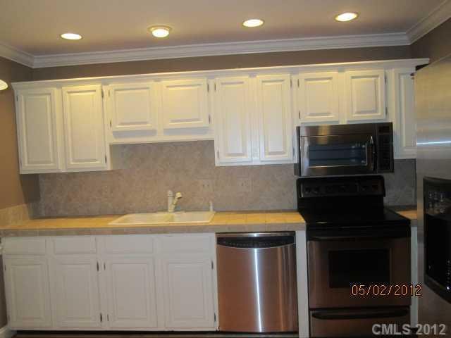 Property image 3 at 530 N Poplar Street, Charlotte, NC 28202