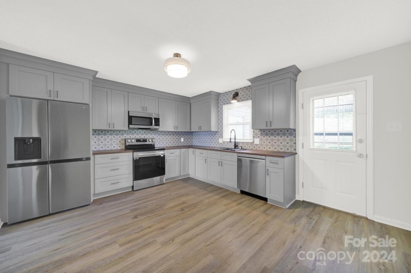 Property image 2 at 440 Stoneycreek Lane, Rock Hill, SC 29730