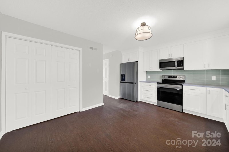 Property image 4 at 436 Stoneycreek Lane, Rock Hill, SC 29730