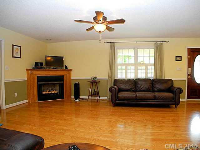 Property image 2 at 3146 Teresa Drive, Lincolnton, NC 28092