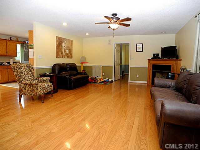 Property image 3 at 3146 Teresa Drive, Lincolnton, NC 28092