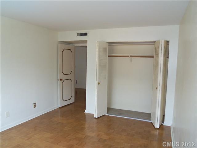 Property image 5 at 1323 Queens Road, Charlotte, NC 28207