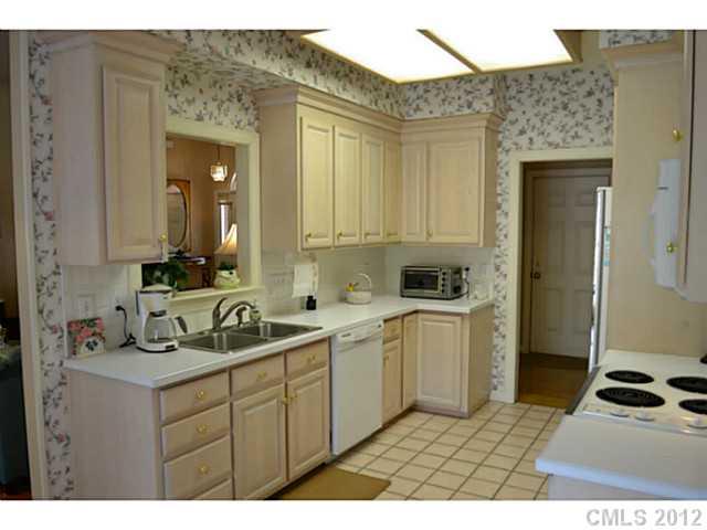 Property image 5 at 10437 Misty Ridge Lane, Charlotte, NC 28277