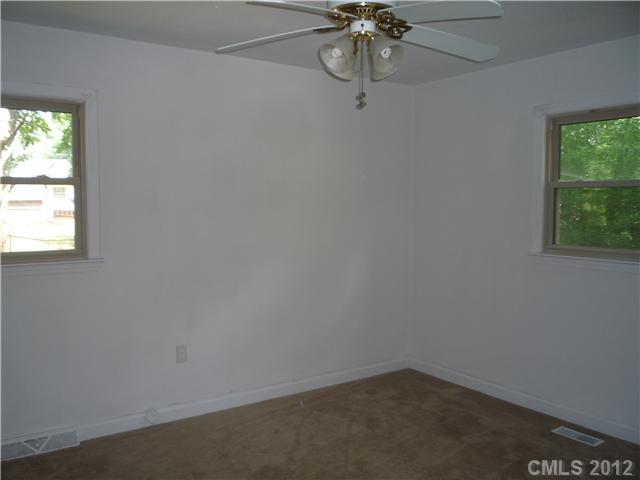 Property image 5 at 1141 Carolina Circle, Statesville, NC 28677