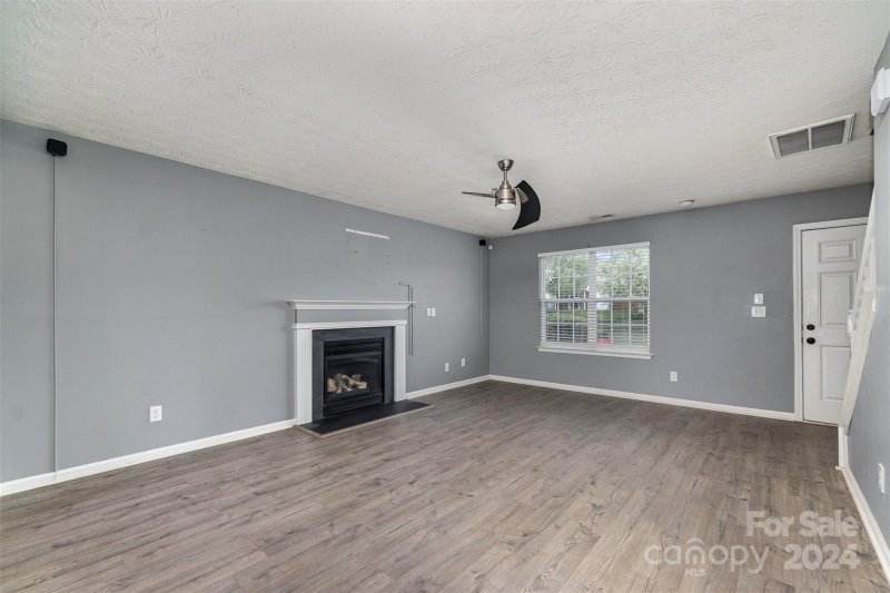 Property image 4 at 736 Reigate Road, Charlotte, NC 28262