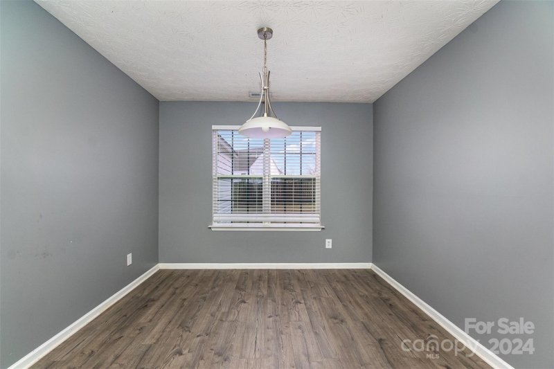 Property image 5 at 736 Reigate Road, Charlotte, NC 28262