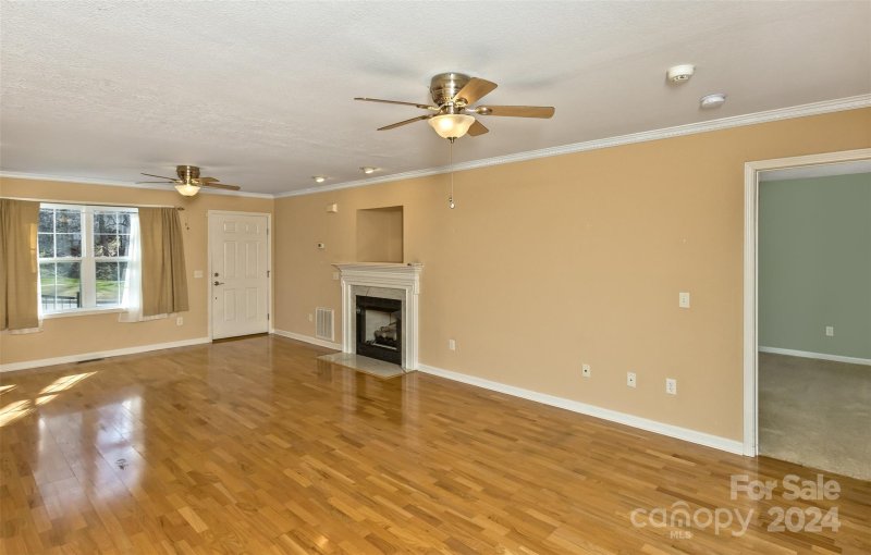 Property image 5 at 37 Kirby Road, Asheville, NC 28806