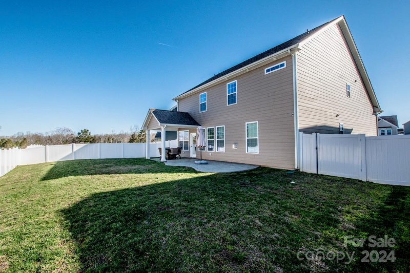 Property image 4 at 145 Candlelight Way, Mooresville, NC 28115