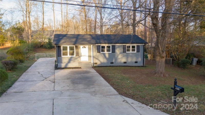 Property image 3 at 9812 Feldbank Drive, Charlotte, NC 28216