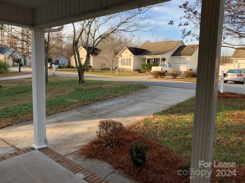 Property image 4 at 135 Sterling Terrace Drive, Mooresville, NC 28115