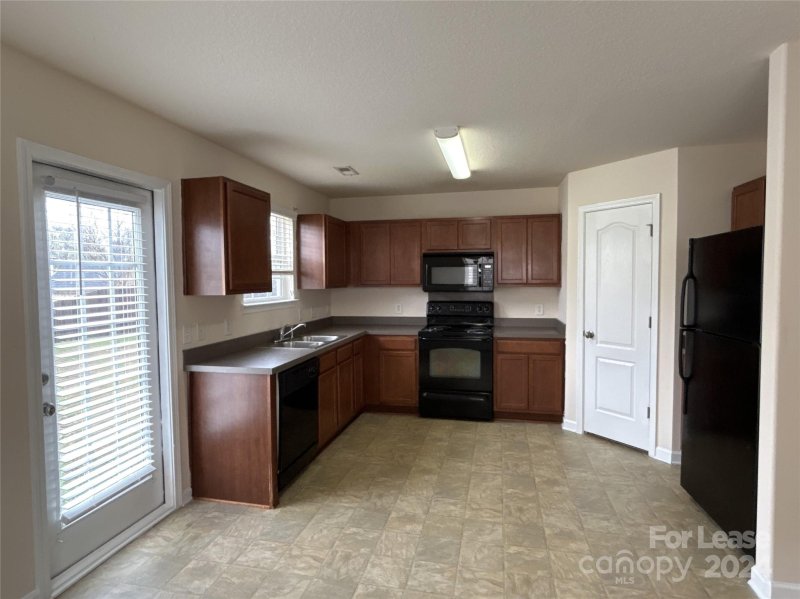 Property image 4 at 7011 Bullock Drive, Charlotte, NC 28214