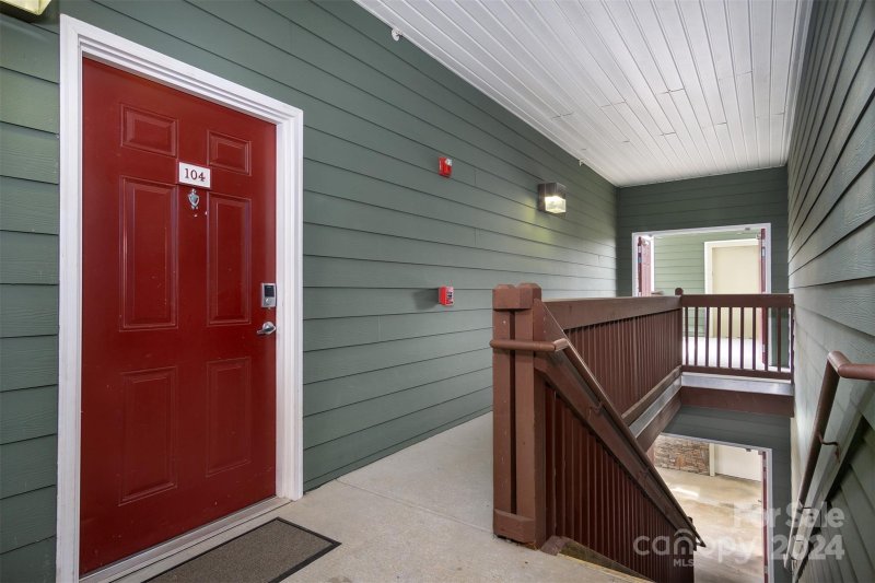 Property image 3 at 2000 Olde Eastwood Village Boulevard, Asheville, NC 28803