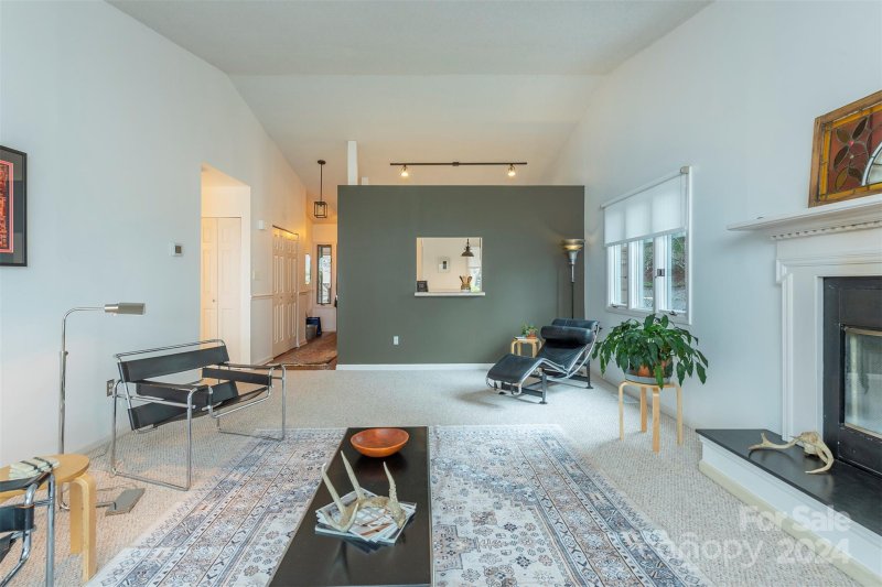 Property image 3 at 305 Piney Mountain Drive, Asheville, NC 28805