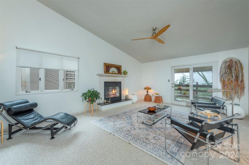 Property image 4 at 305 Piney Mountain Drive, Asheville, NC 28805