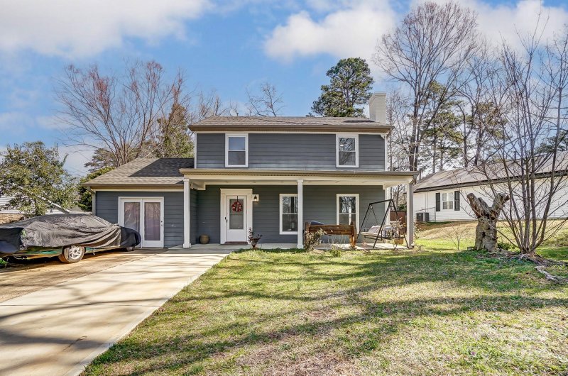 Property image 3 at 5515 Autumn End Circle, Charlotte, NC 28212