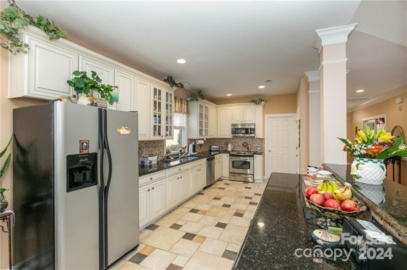 Property image 3 at 8918 Arbor Creek Drive, Charlotte, NC 28269