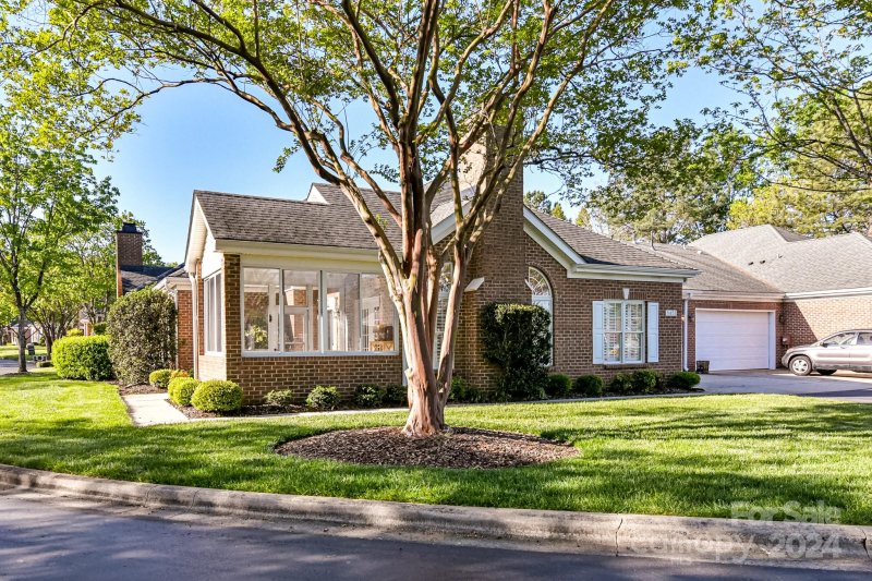 Property image 4 at 8453 Olde Troon Drive, Charlotte, NC 28277