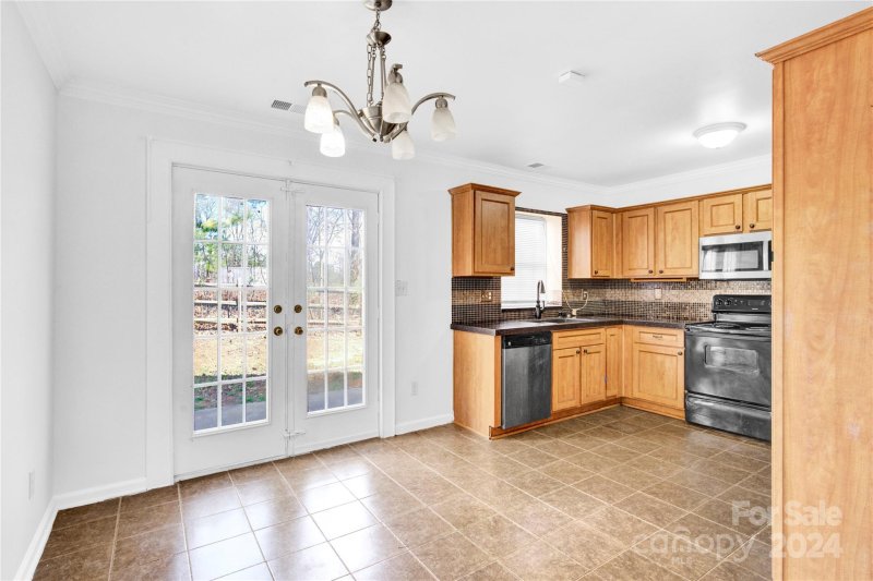 Property image 3 at 118 Winding Canyon Drive, Charlotte, NC 28214