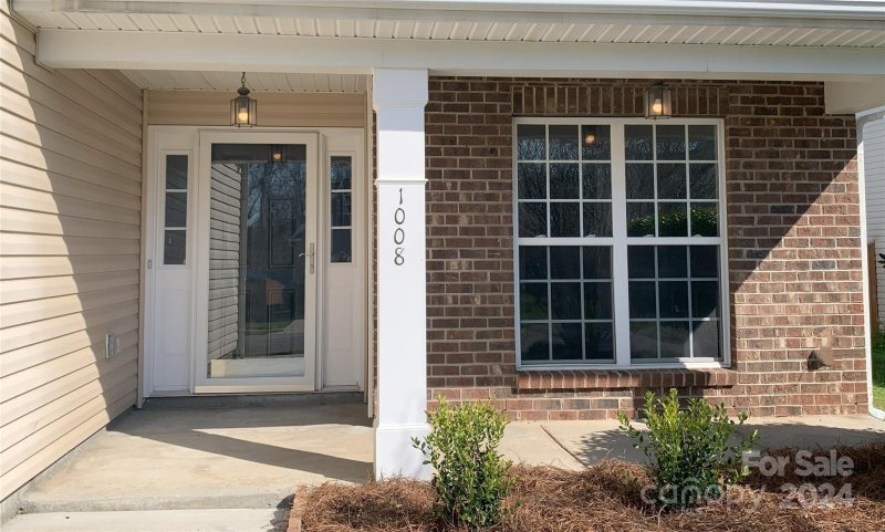 Property image 2 at 1008 Reigate Road, Charlotte, NC 28262