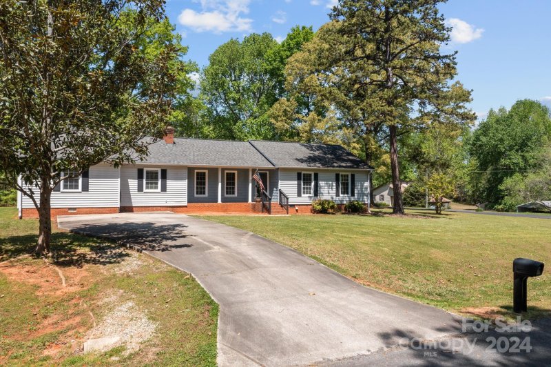 Property image 3 at 5323 Tanbark Lane, Kannapolis, NC 28083