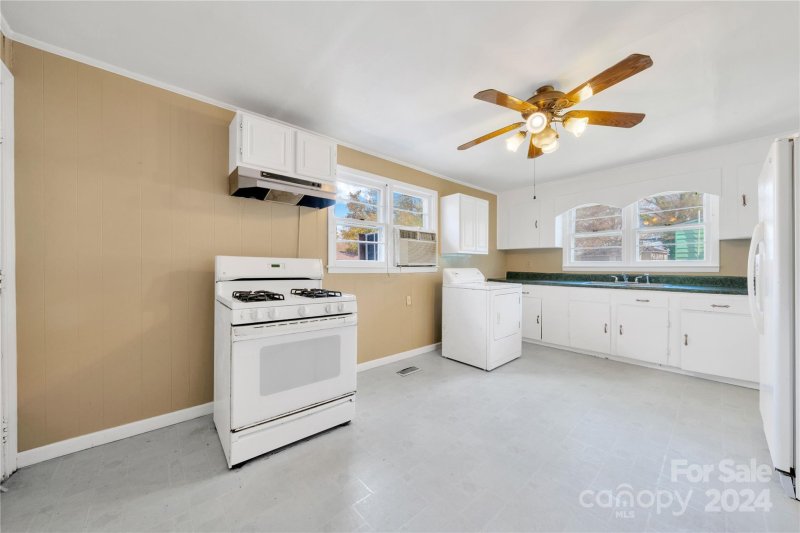 Property image 4 at 106 Linden Street, Clover, SC 29710